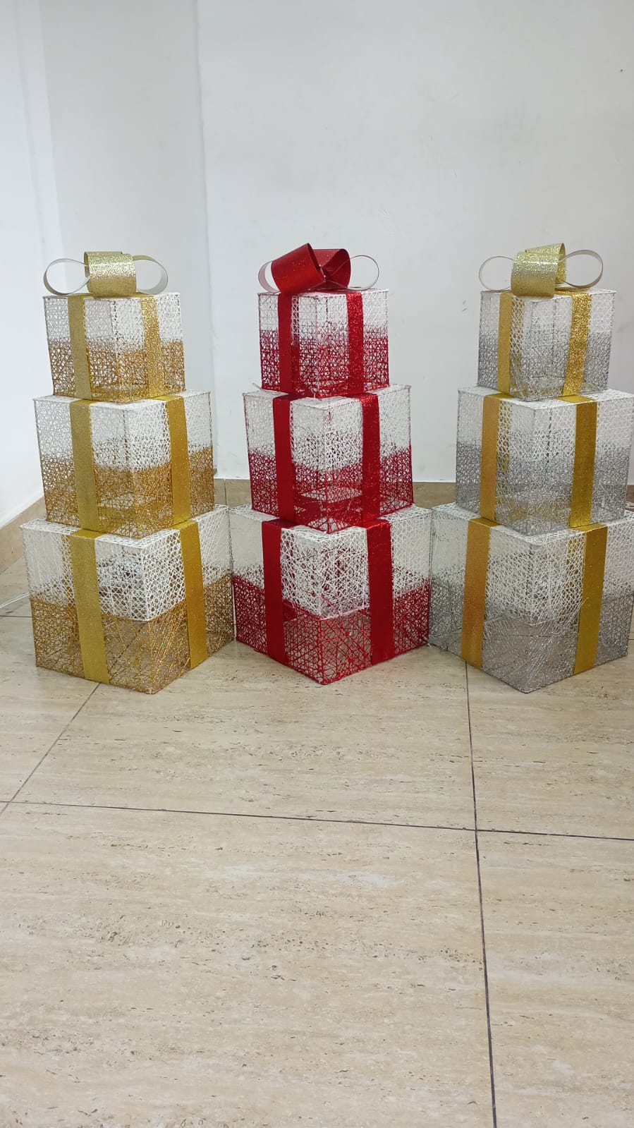 CAJA DE REGALOS NAVIDEÑOS X 3 PCS